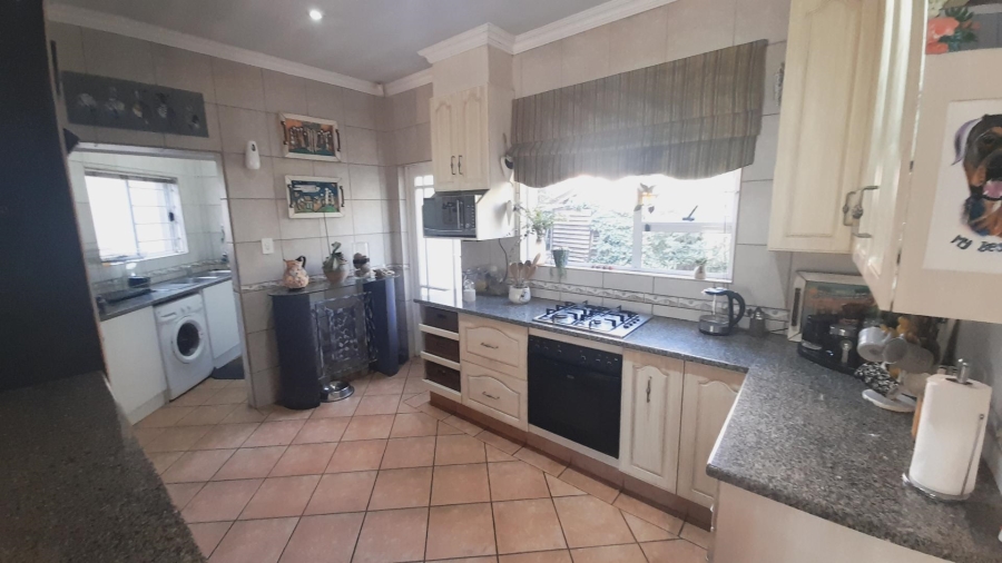 4 Bedroom Property for Sale in Melodie North West